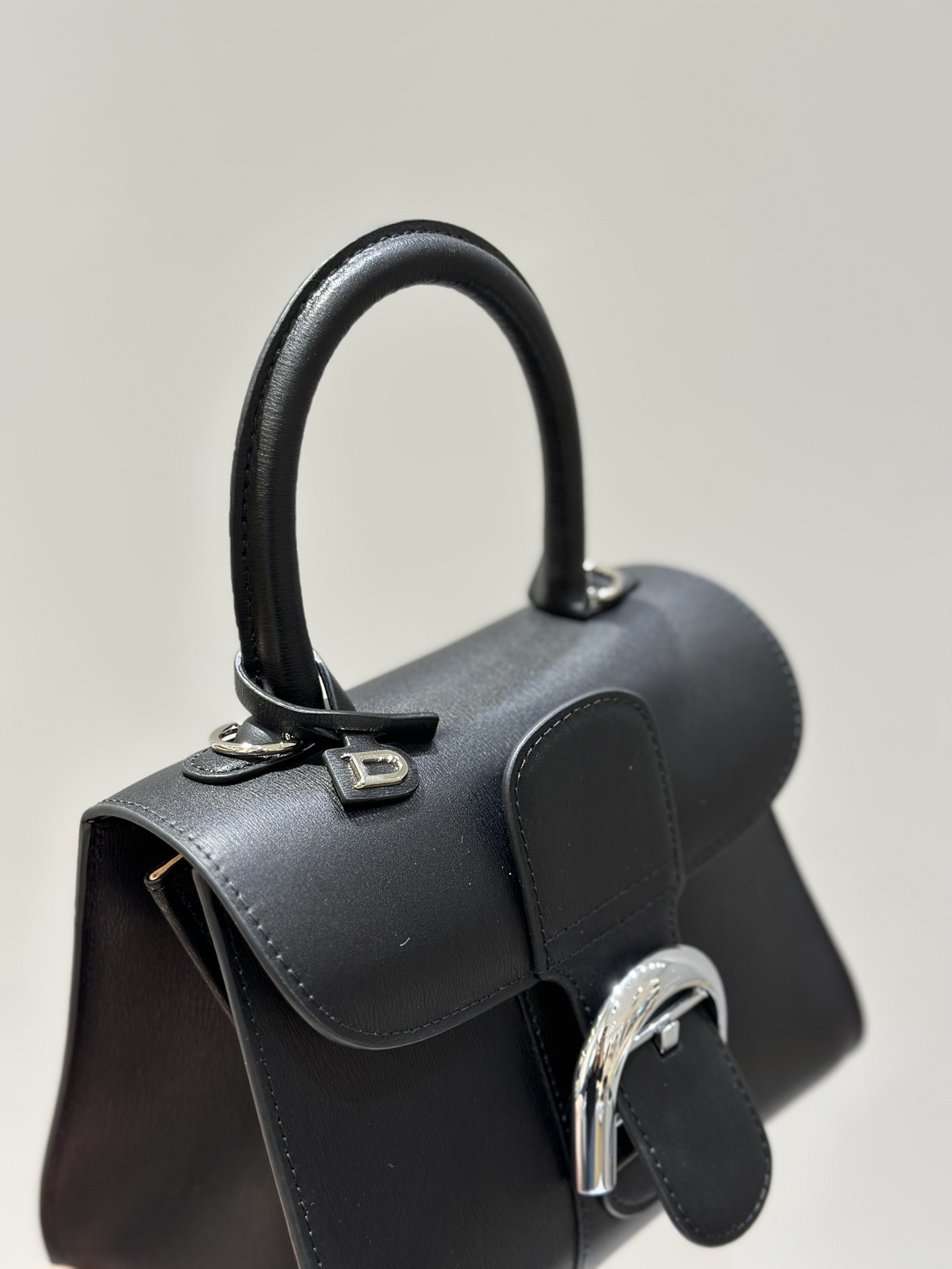 デルヴォー「Delvaux」クラシックハンドバッグ