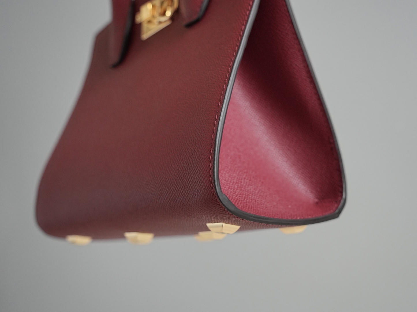 フェラガモ「Ferragamo」スタジオ ソフトトートバッグ