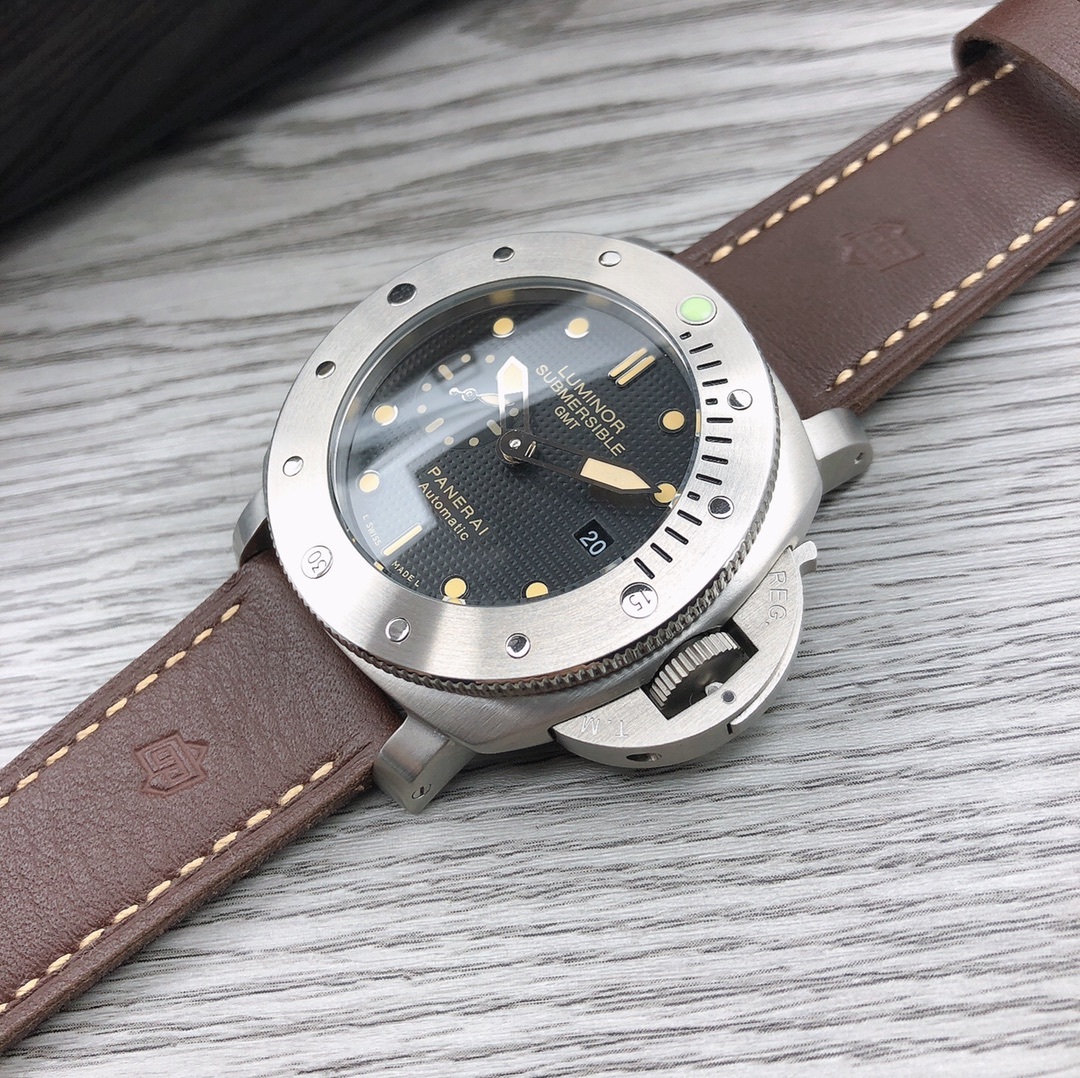 パネライ［Panerai］SUBMERSIBLE 潜行者 オートマティック メカニカル ウォッチ48MM