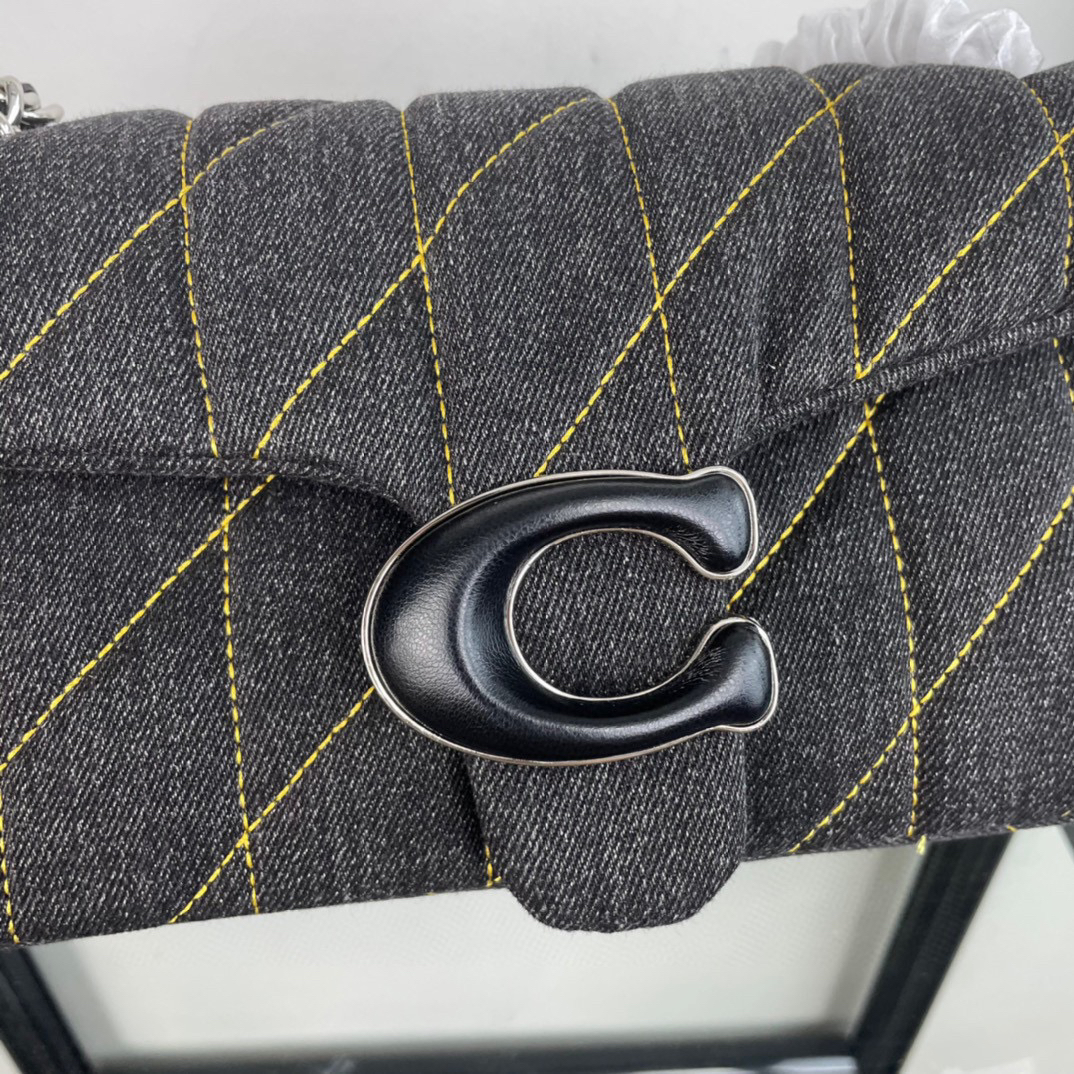 コーチ「Coach」Tabby 20 菱格纹绗缝 デニム チェーンショルダーバッグ