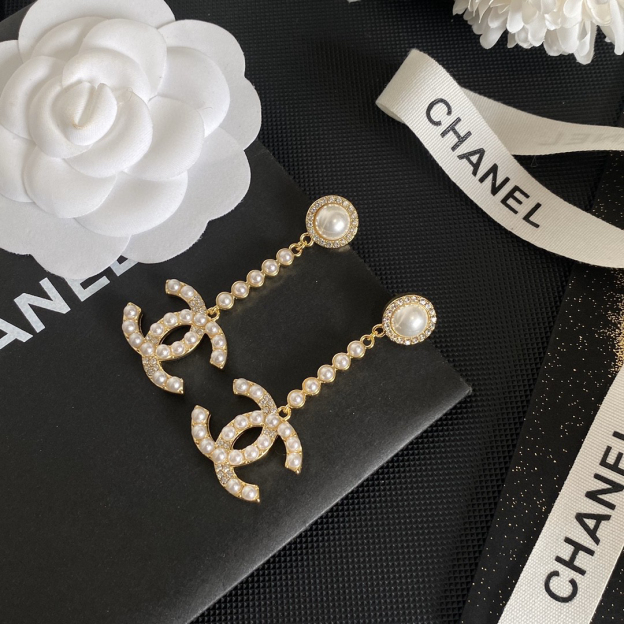 シャネル「Chanel」カメリア ドロップ＆パール ピアス・イヤリング