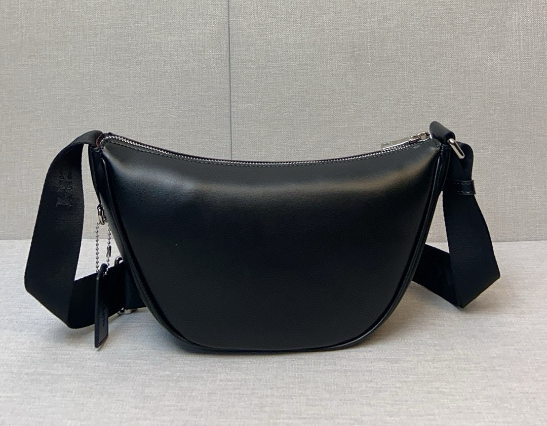 コーチ「Coach」 Ace 月牙型ショルダーバッグ