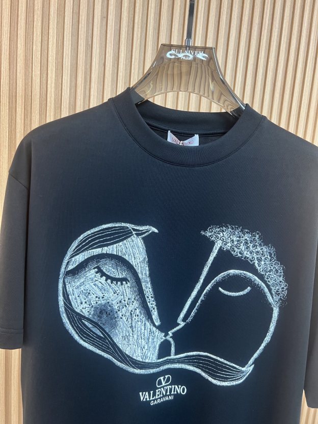 ヴァレンティノ「Valentino」 2025 春夏ニューコレクション クルーネック ショートスリーブTシャツ