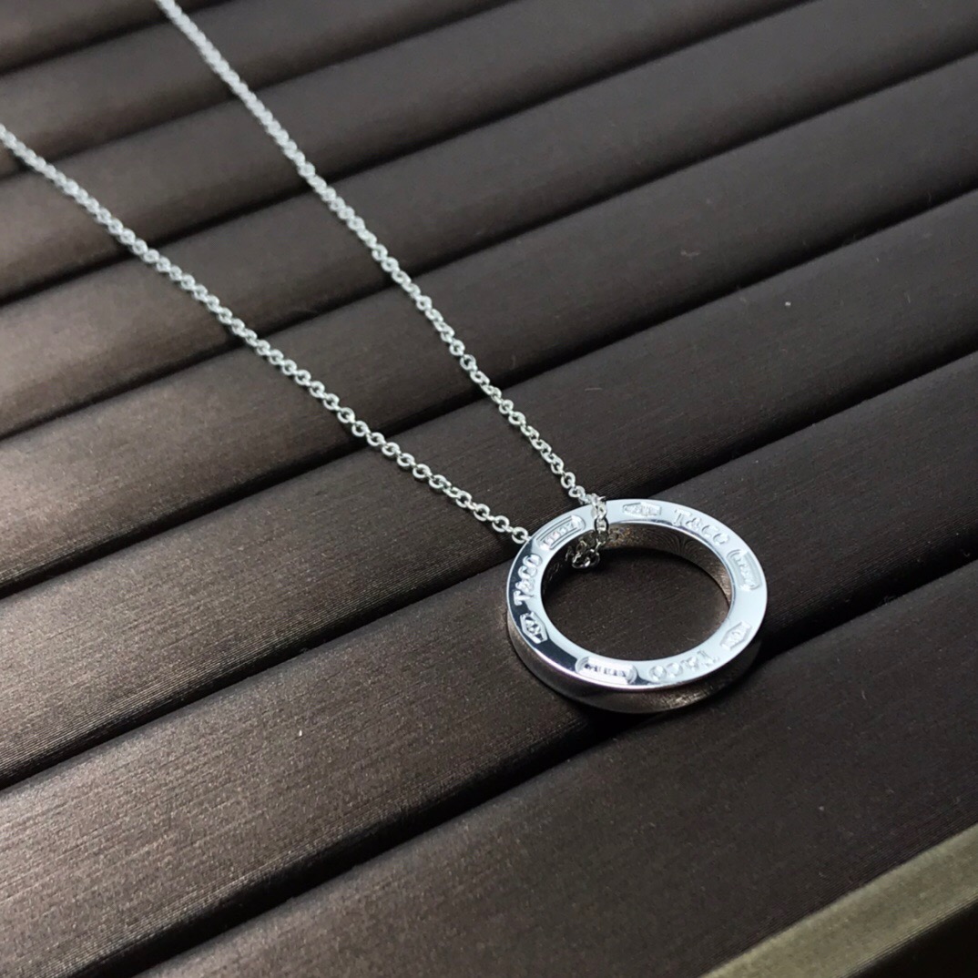 ティファニー「Tiffany & Co.」1837 シリーズ CNC彫刻プレートネックレス