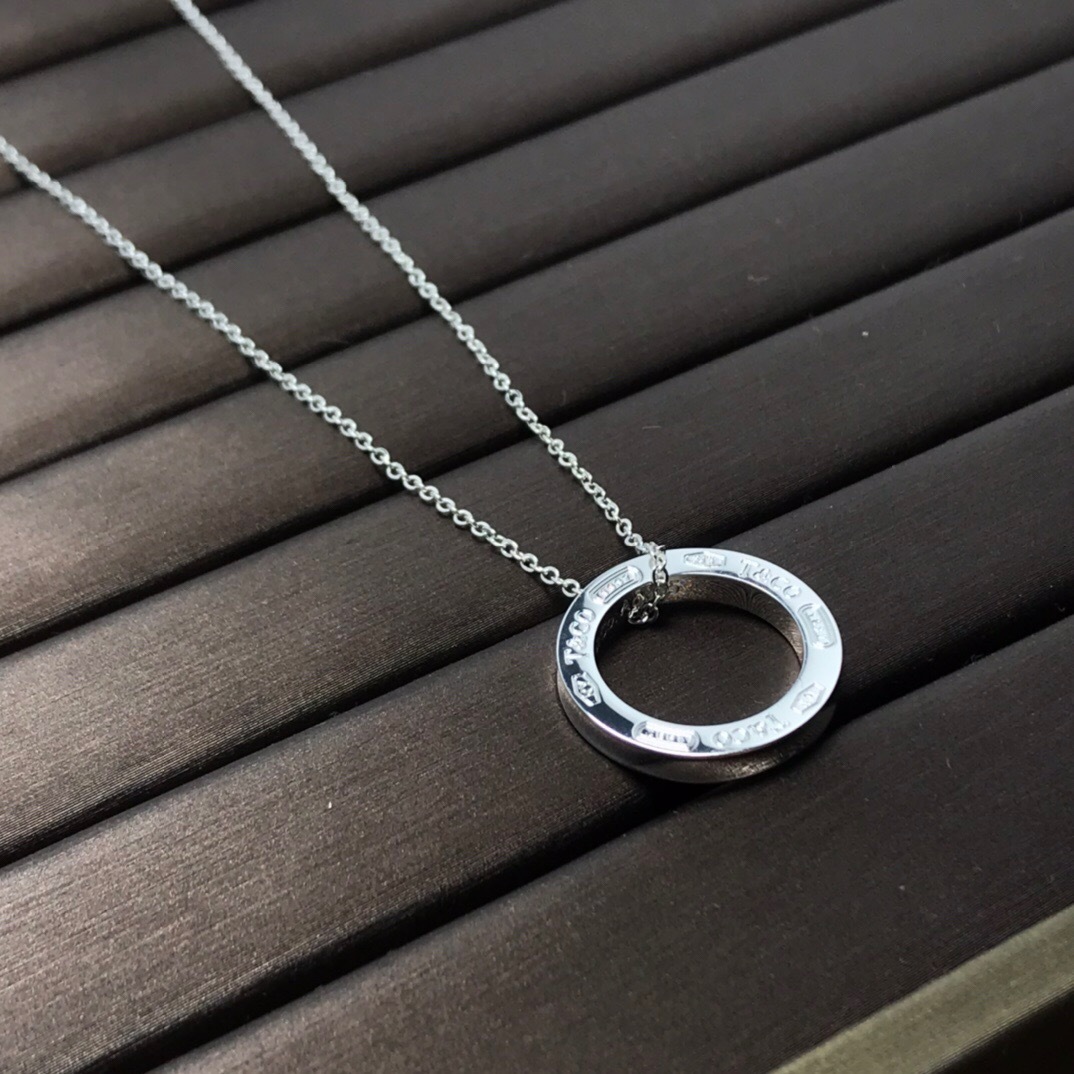 ティファニー「Tiffany & Co.」1837 シリーズ CNC彫刻プレートネックレス