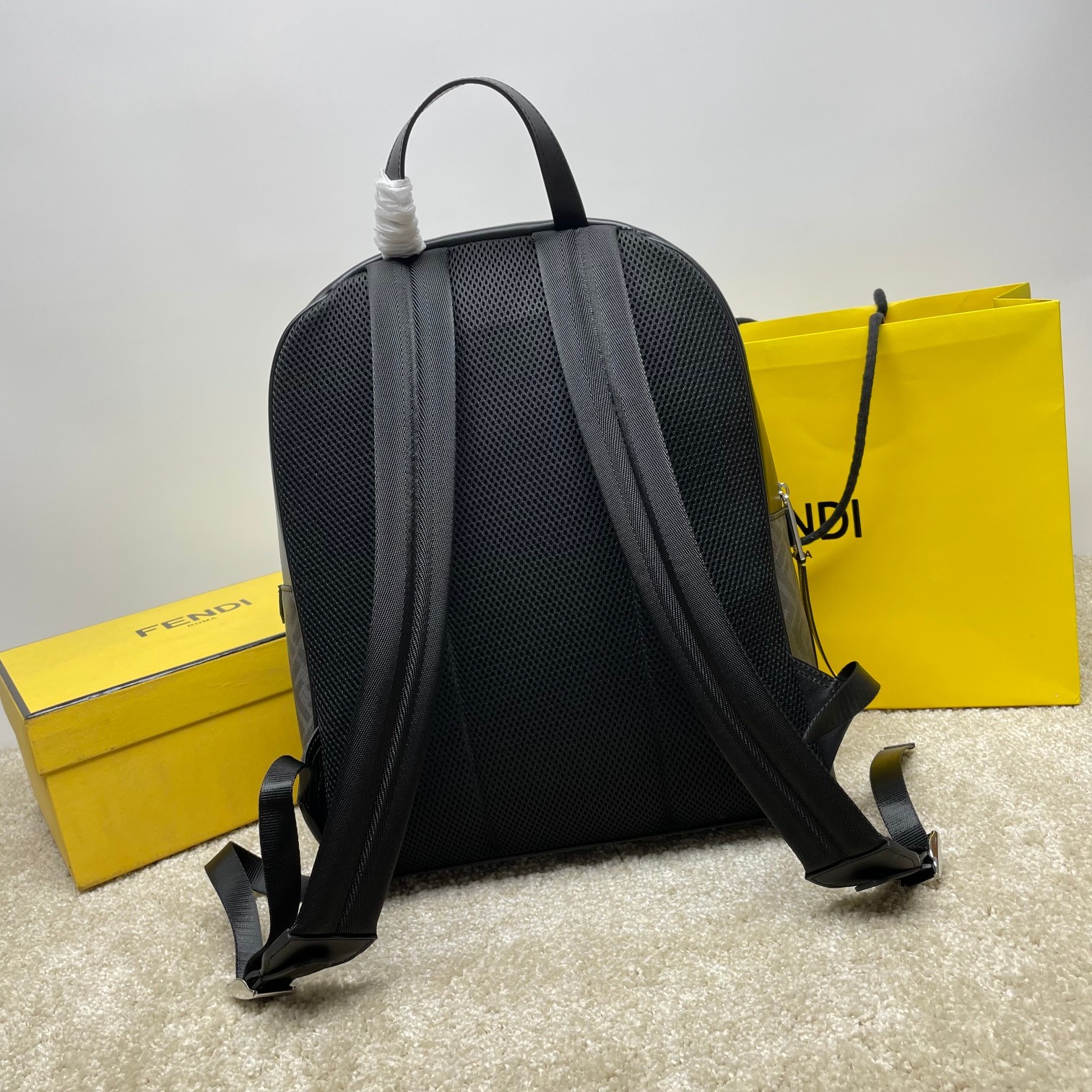 フェンディ「Fendi」ストライク メンズ バックパック
