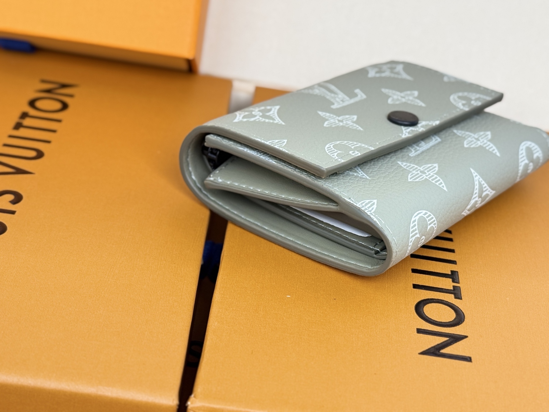 ルイ・ヴィトン「Louis Vuitton」ヴィクター･ウォレット