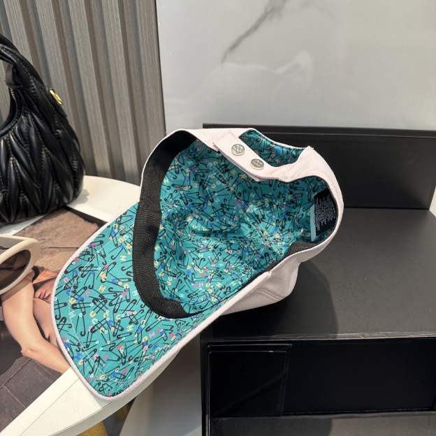 シャネル「Chanel」リバーシブル エンブロイダリー バケットハット