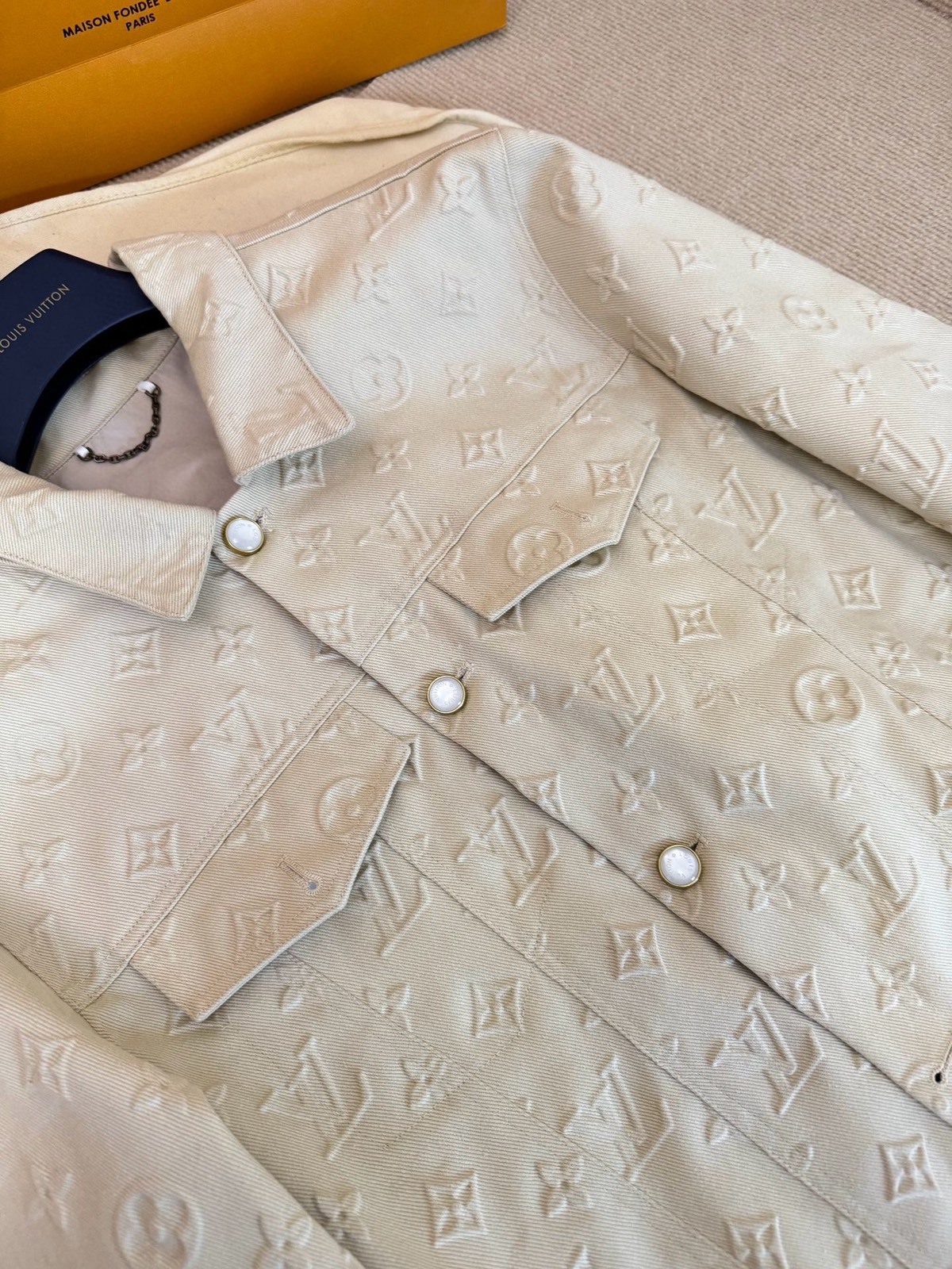 ルイ・ヴィトン「Louis Vuitton」 MONOGRAM レリーフ デニム ジャケット