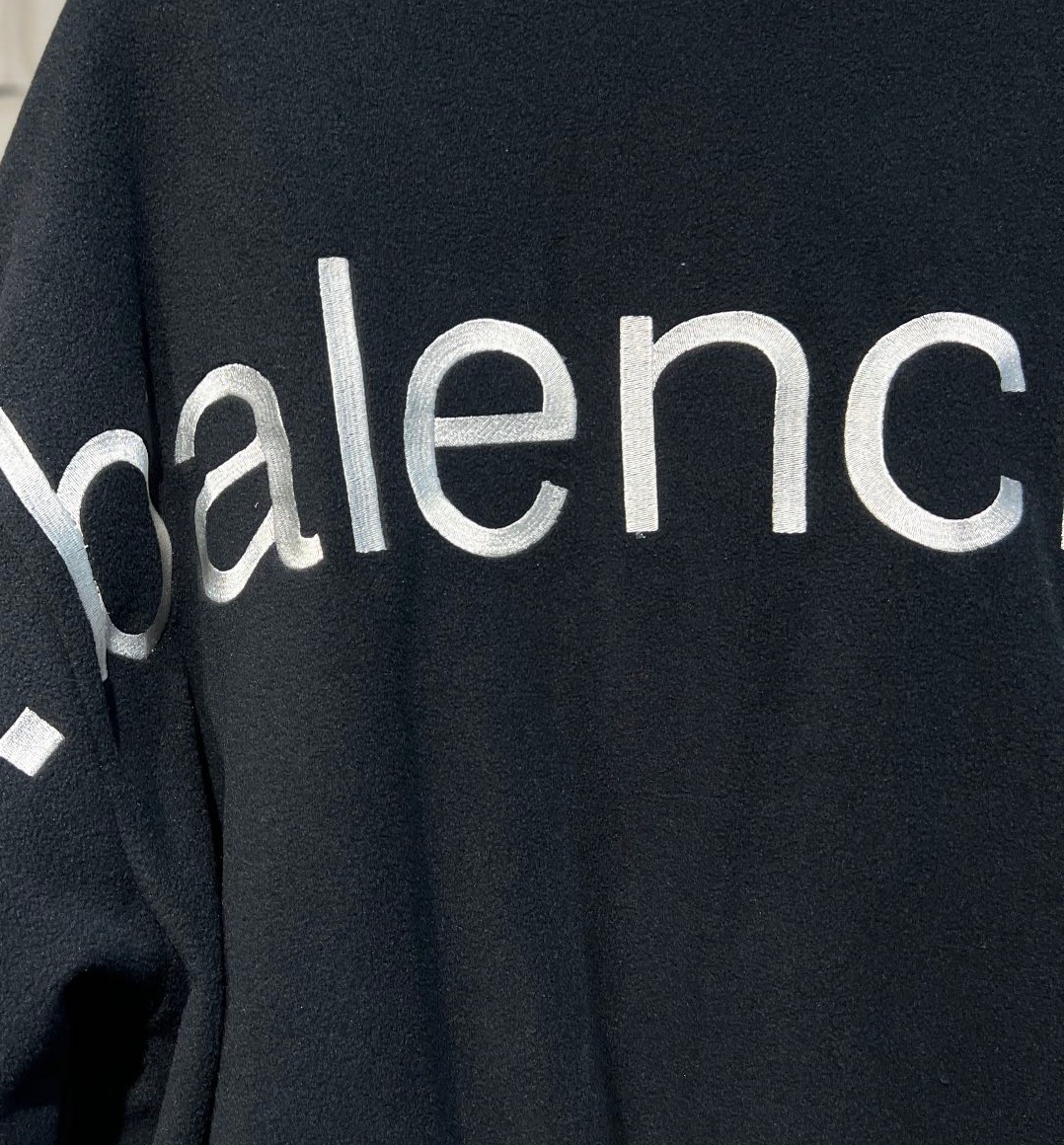 バレンシアガ「Balenciaga」‌2025年秋冬新作 URLエンブロイダリー ロゴジャケット
