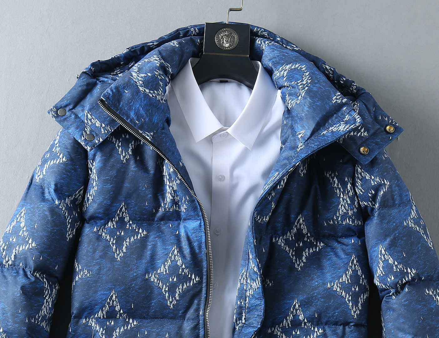 ルイ・ヴィトン「Louis Vuitton」‌秋冬用フード付きダウンジャケット 男女兼用