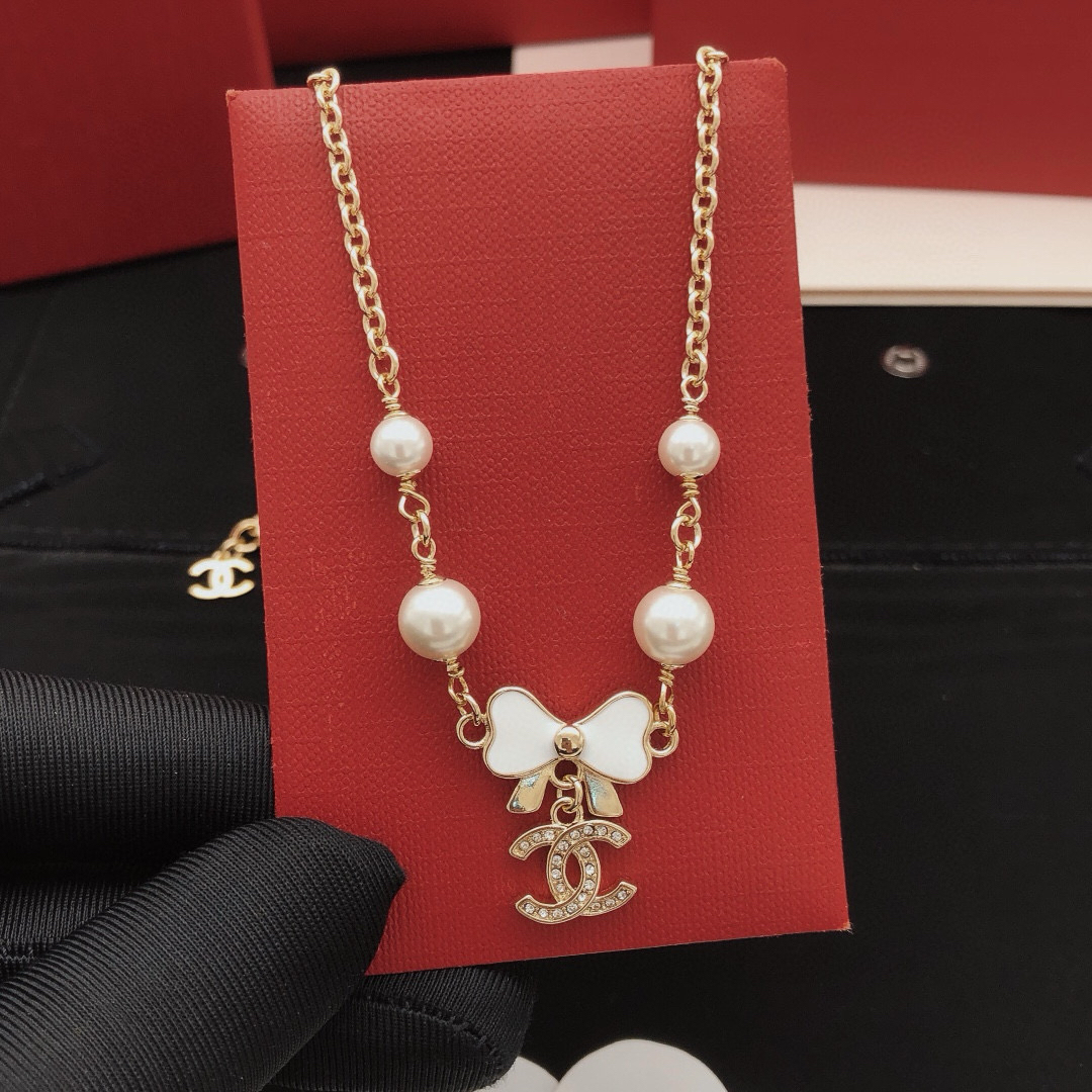 シャネル「Chanel」最新のリボンネックレスです42cm