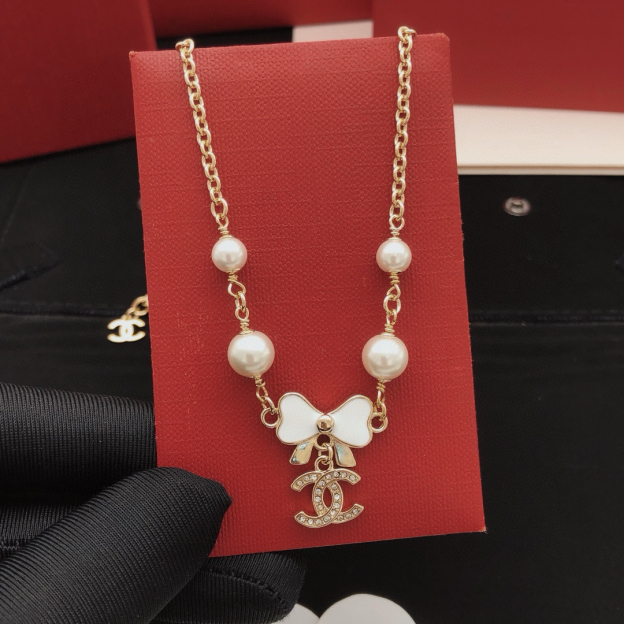 シャネル「Chanel」最新のリボンネックレスです42cm