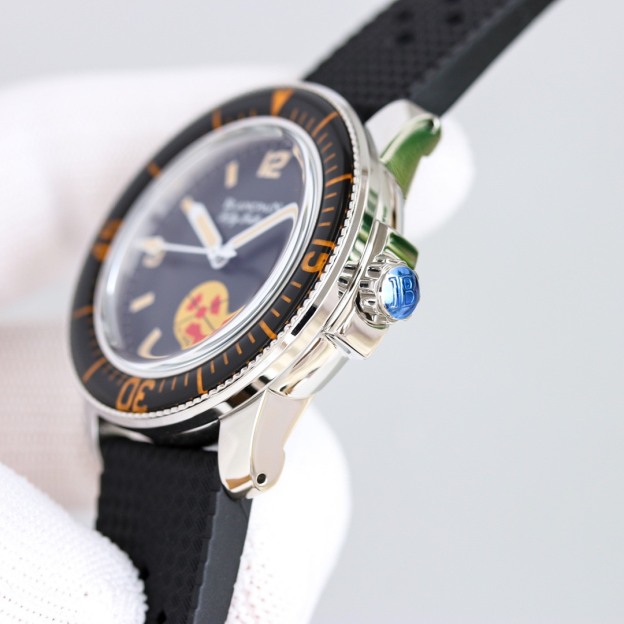 ブランパン「Blancpain」フィフティ・ファゾム バラクーダ自動巻きダイバーズウォッチ40.3mm