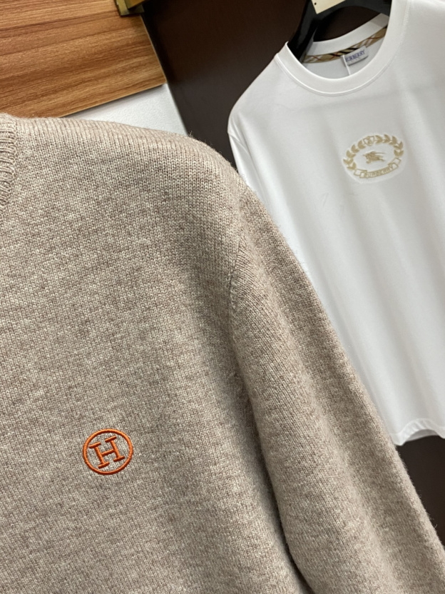 エルメス「Hermès」ムートンニットセーター