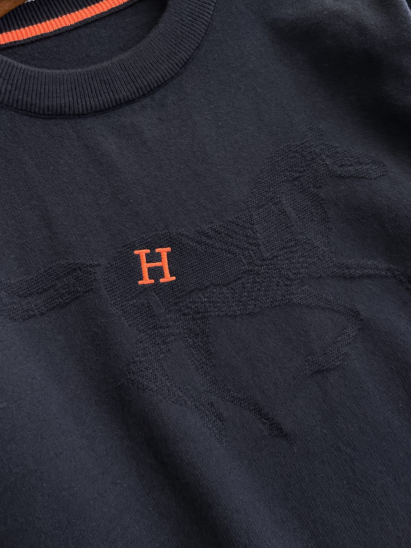 エルメス「Hermès」秋冬用ウール混紡クルーネックニットセーター