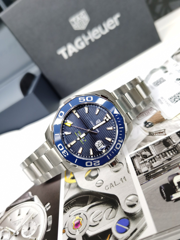 タグ・ホイヤー「TAG Heuer」アクアレーサー プロフェッショナル 300 メンズ メカニカルウォッチ 43mm
