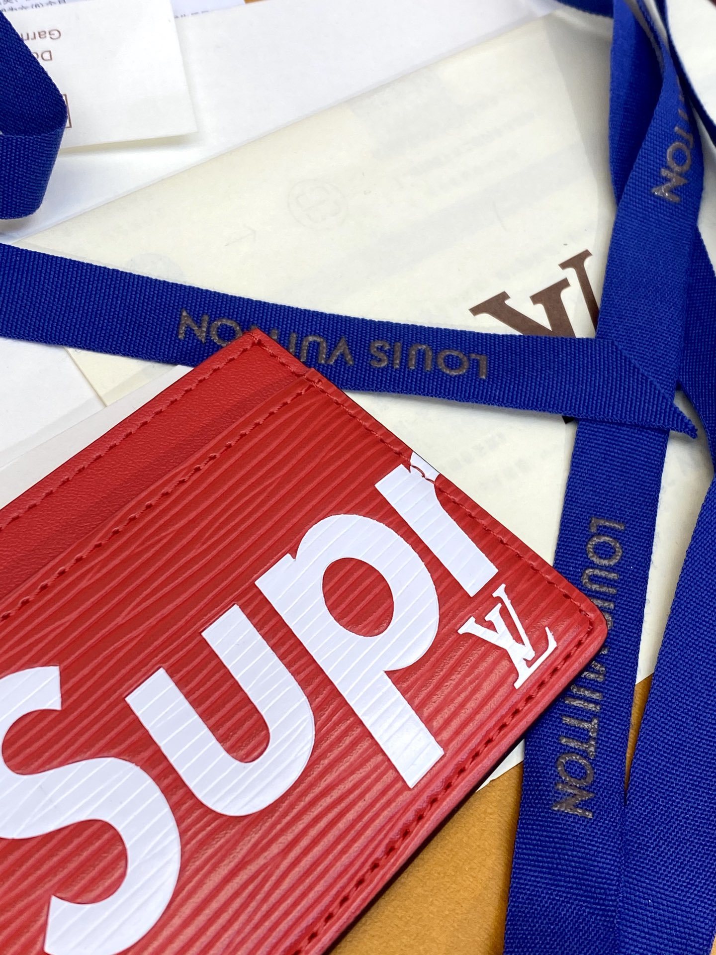ルイ・ヴィトン「Louis Vuitton」LV x Supreme コラボ レザーカードケース