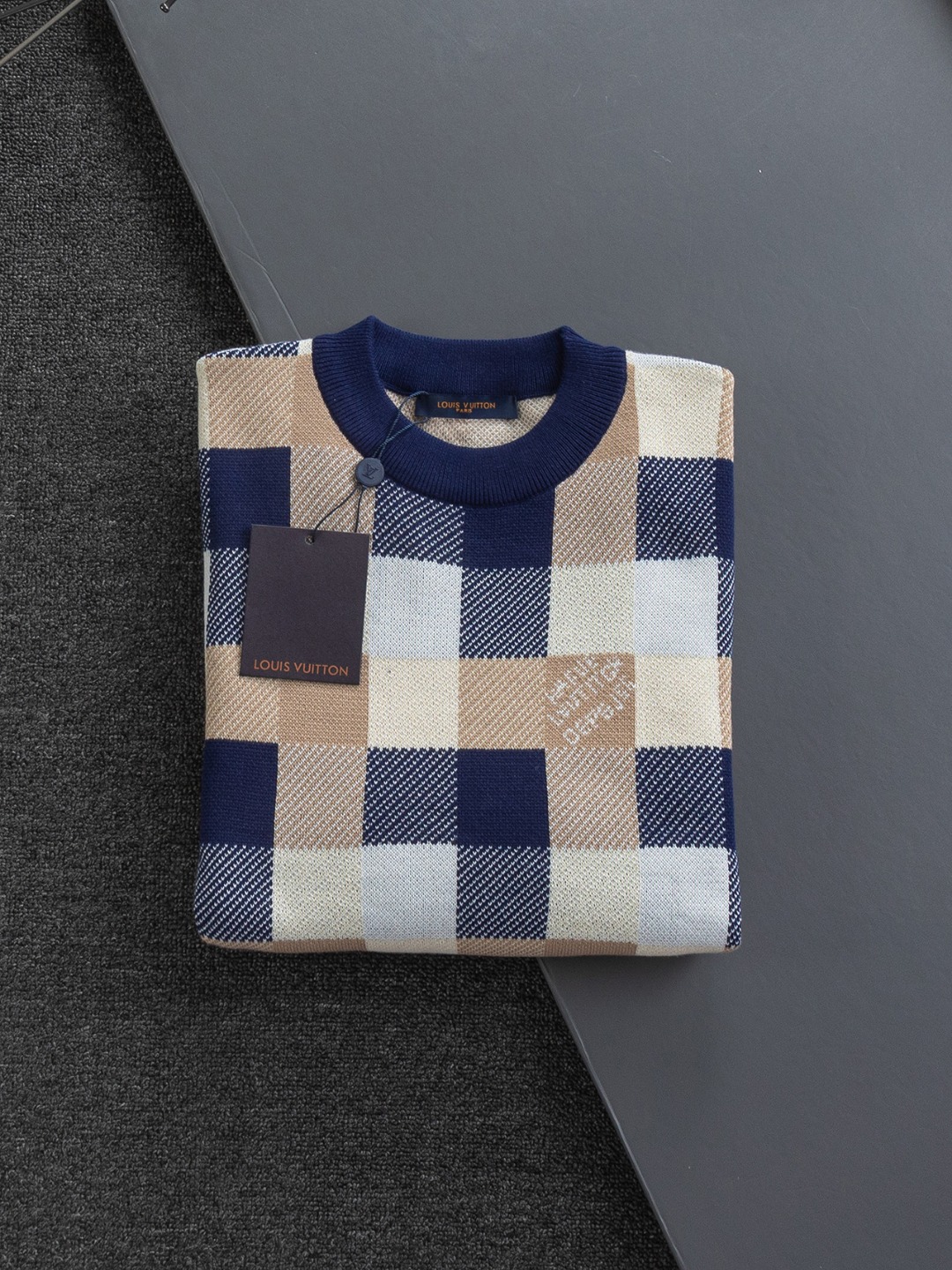 ルイ・ヴィトン「Louis Vuitton」秋冬新作ニットクルーネックセーター