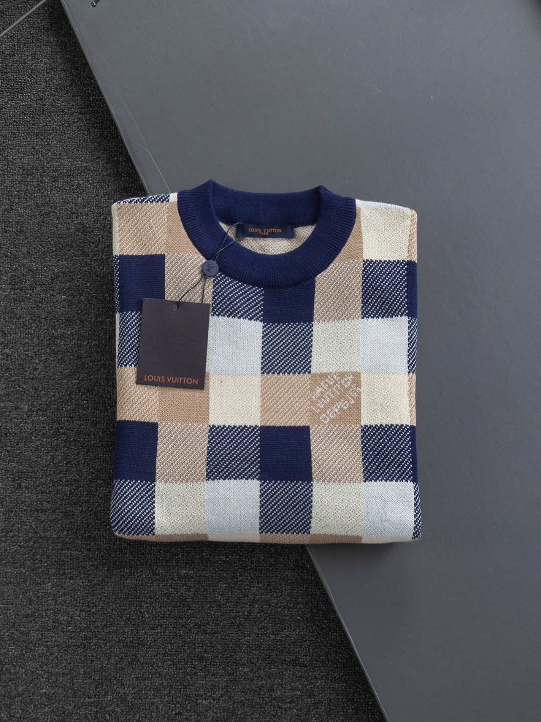 ルイ・ヴィトン「Louis Vuitton」秋冬新作ニットクルーネックセーター