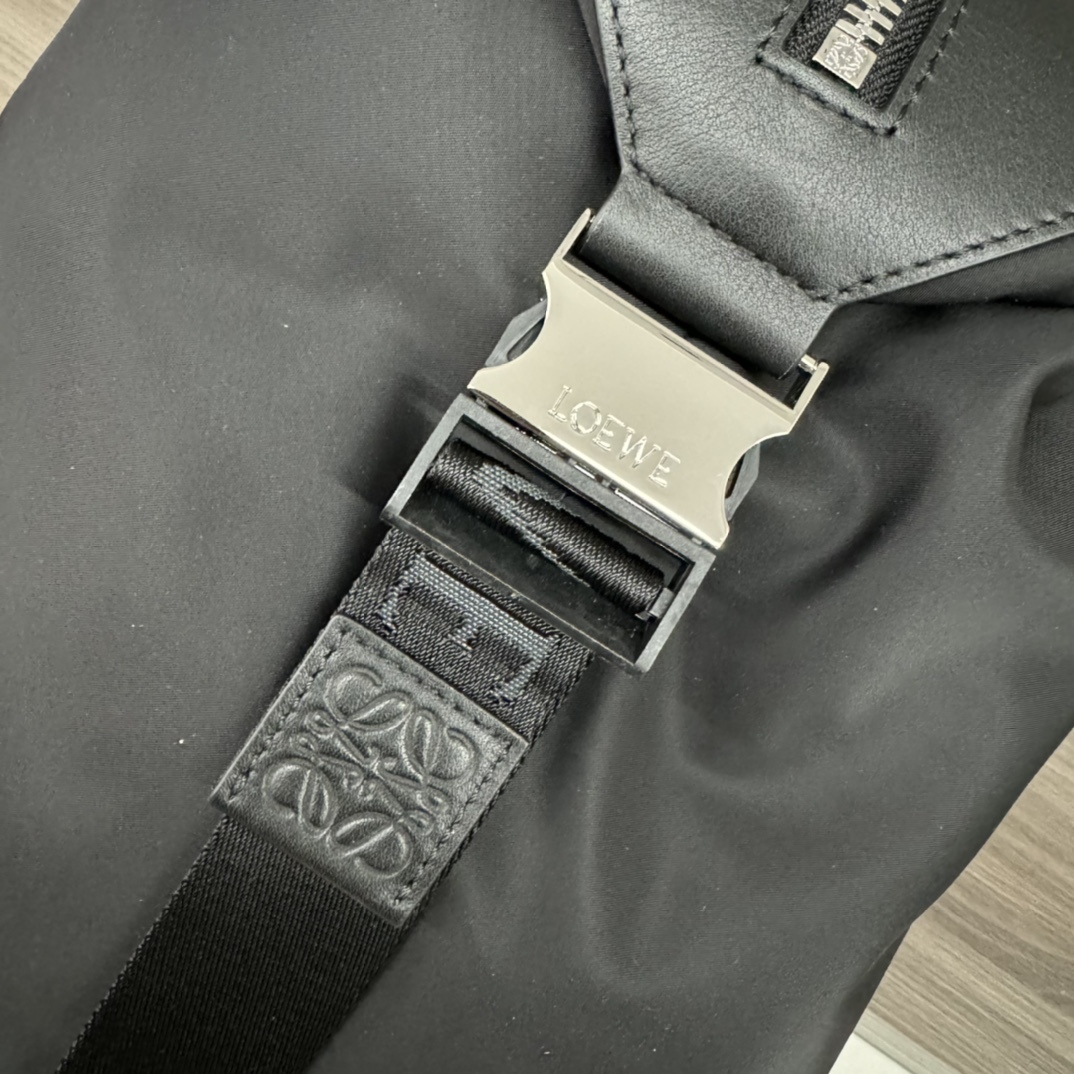 ロエベ「Loewe」Flex バックパック