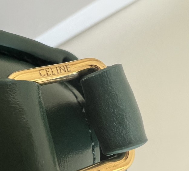 セリーヌ「Celine」CELINE トリオンフ ダブルCロック ウォレット