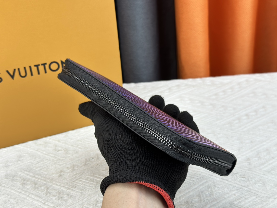 ルイ・ヴィトン「Louis Vuitton」ジッピーウォレット･ヴェルティカル