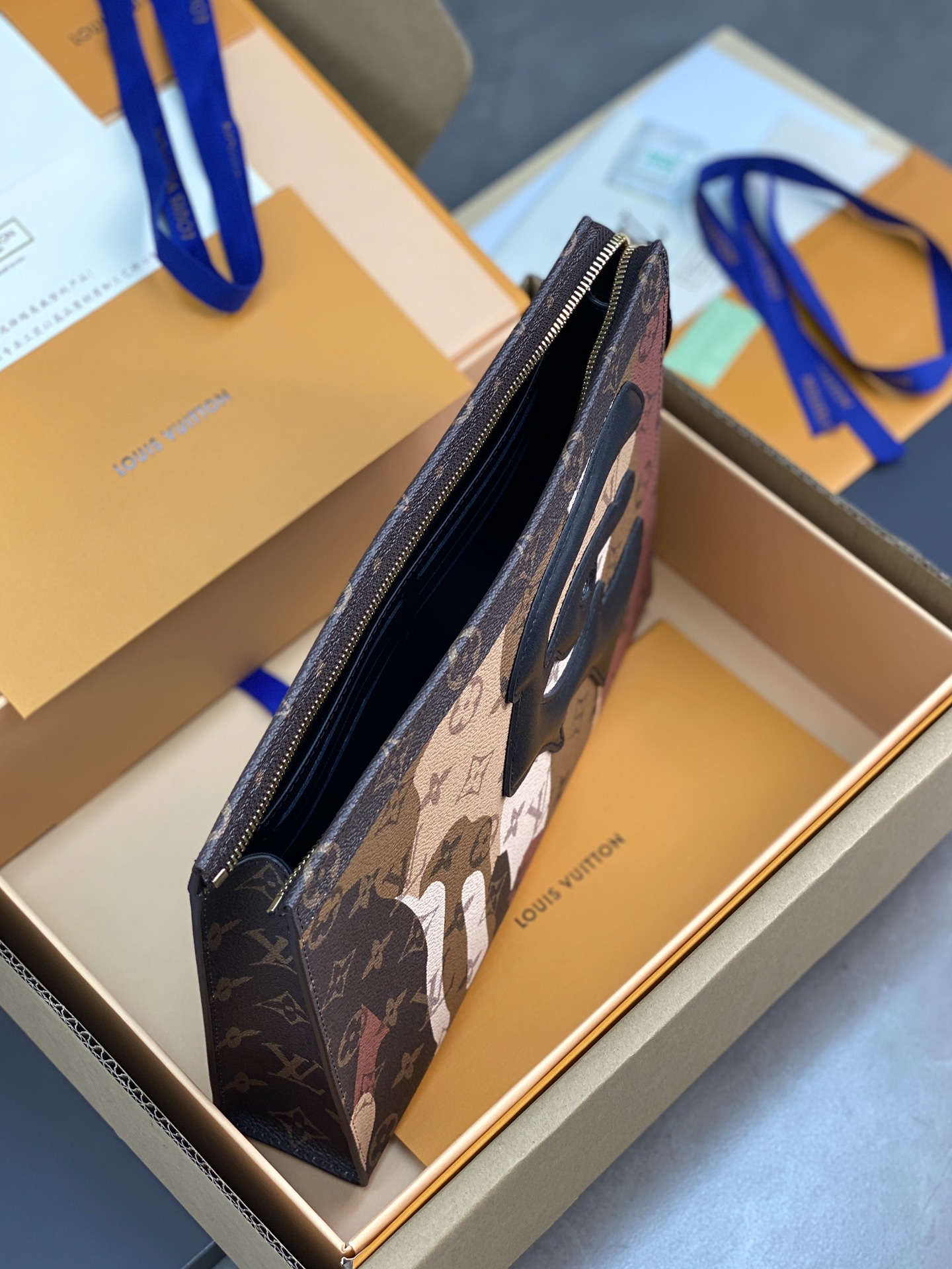 ルイ・ヴィトン「Louis Vuitton」ポシェット･ヴォワヤージュ MM