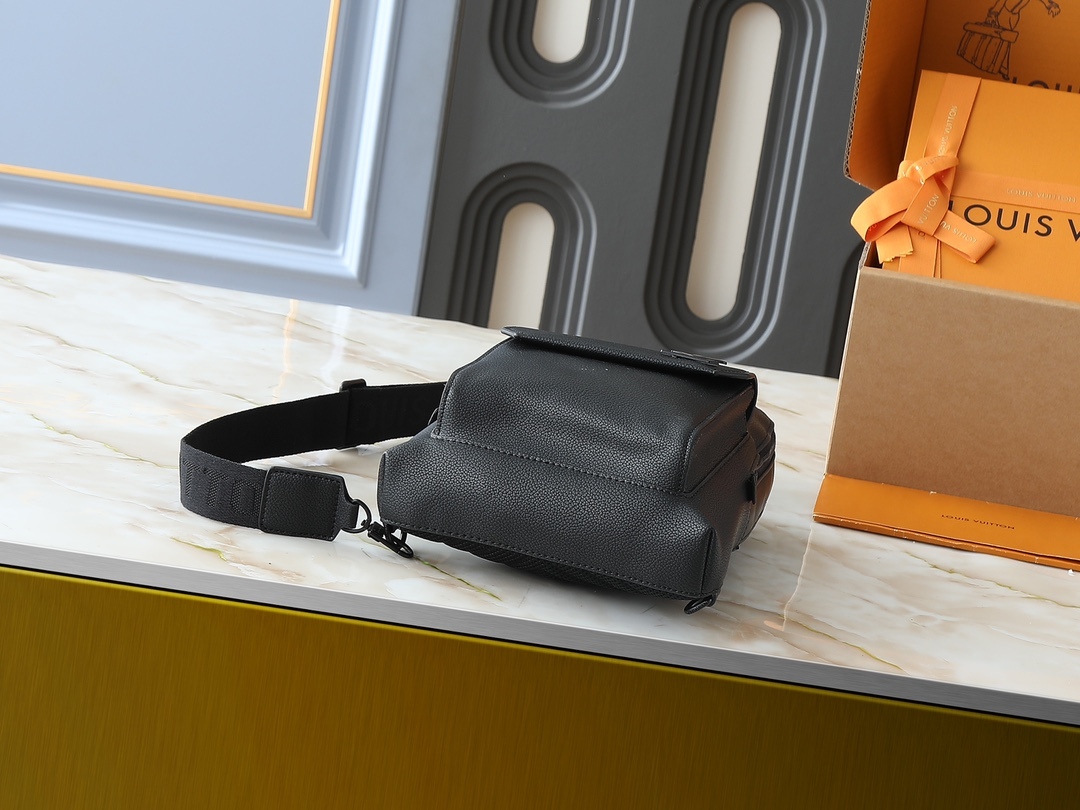 ルイ・ヴィトン「Louis Vuitton」パイロット チェストバッグ