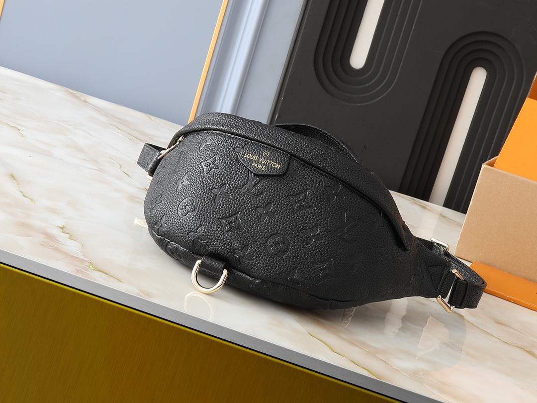 ルイ・ヴィトン「Louis Vuitton」Bumbag チェストバッグ＆ウエストバッグ