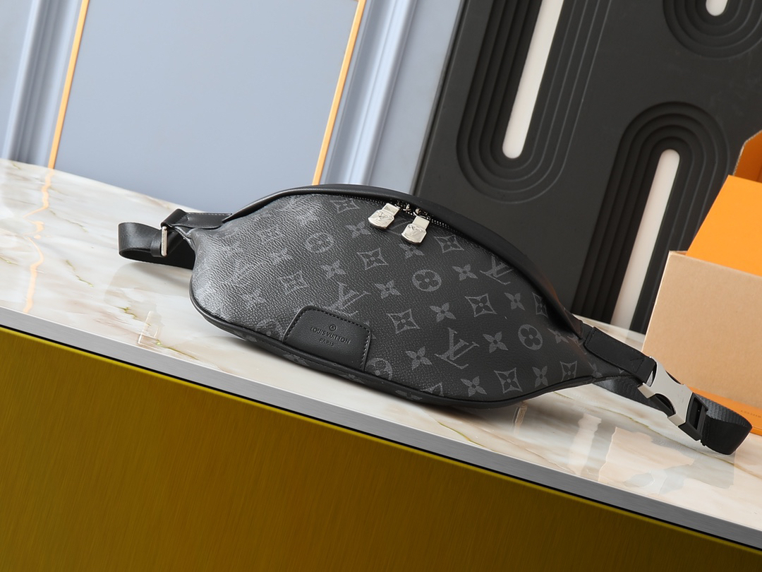 ルイ・ヴィトン「Louis Vuitton」Discovery チェストバッグ＆ウエストバッグ