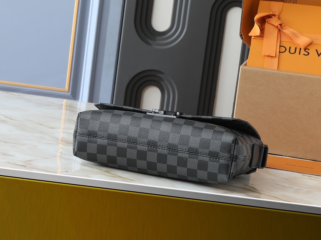 ルイ・ヴィトン「Louis Vuitton」S-Cape メッセンジャーバッグ