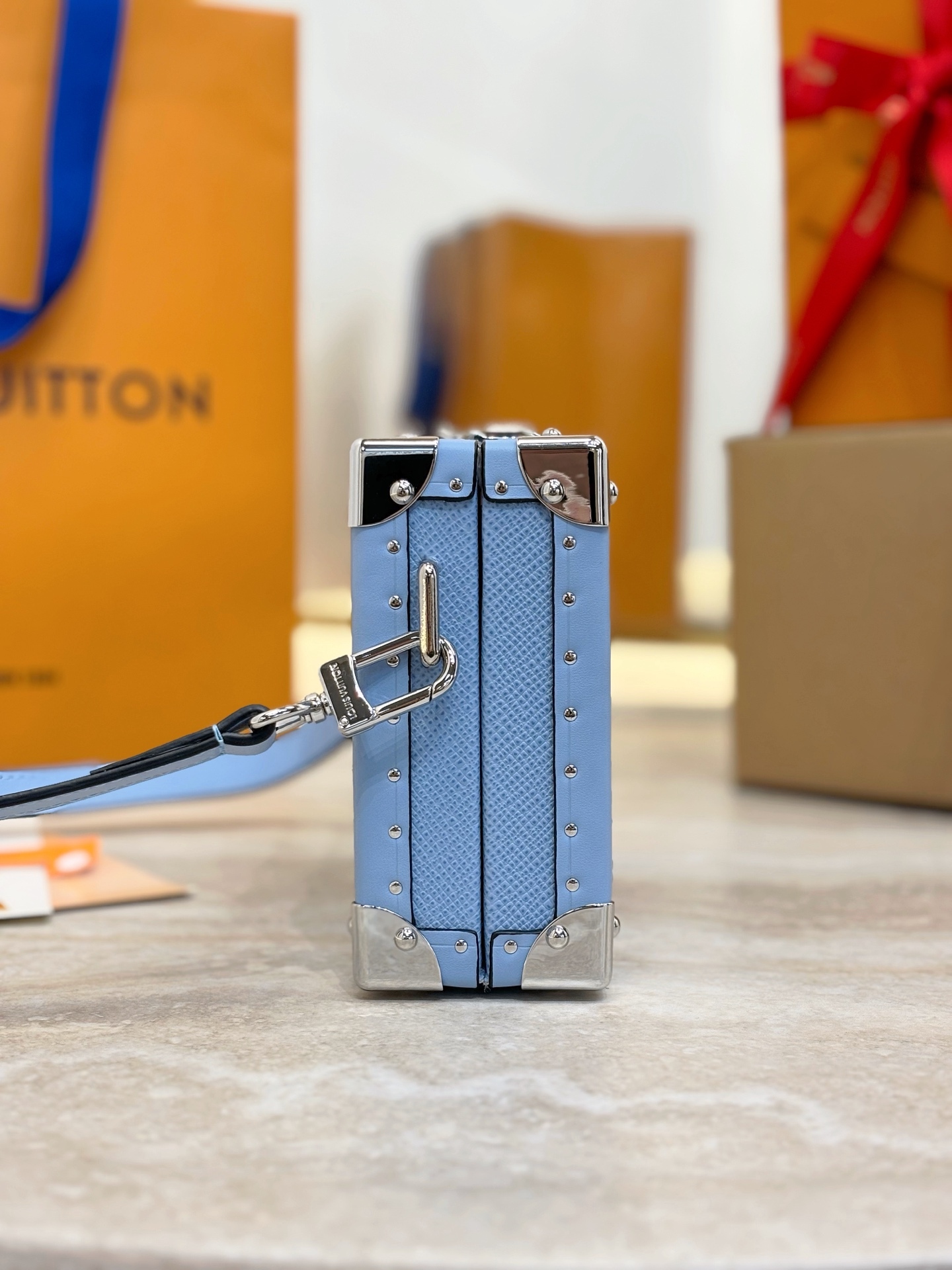 ルイ・ヴィトン「Louis Vuitton」Wallet Trunk Taigarama メッセンジャーバッグ