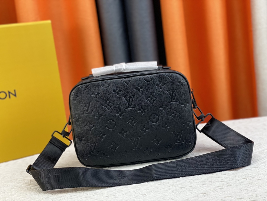 ルイ・ヴィトン「Louis Vuitton」S Lock メッセンジャーバッグ