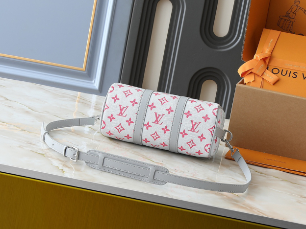 ルイ・ヴィトン キーポル･バンドリエール 25