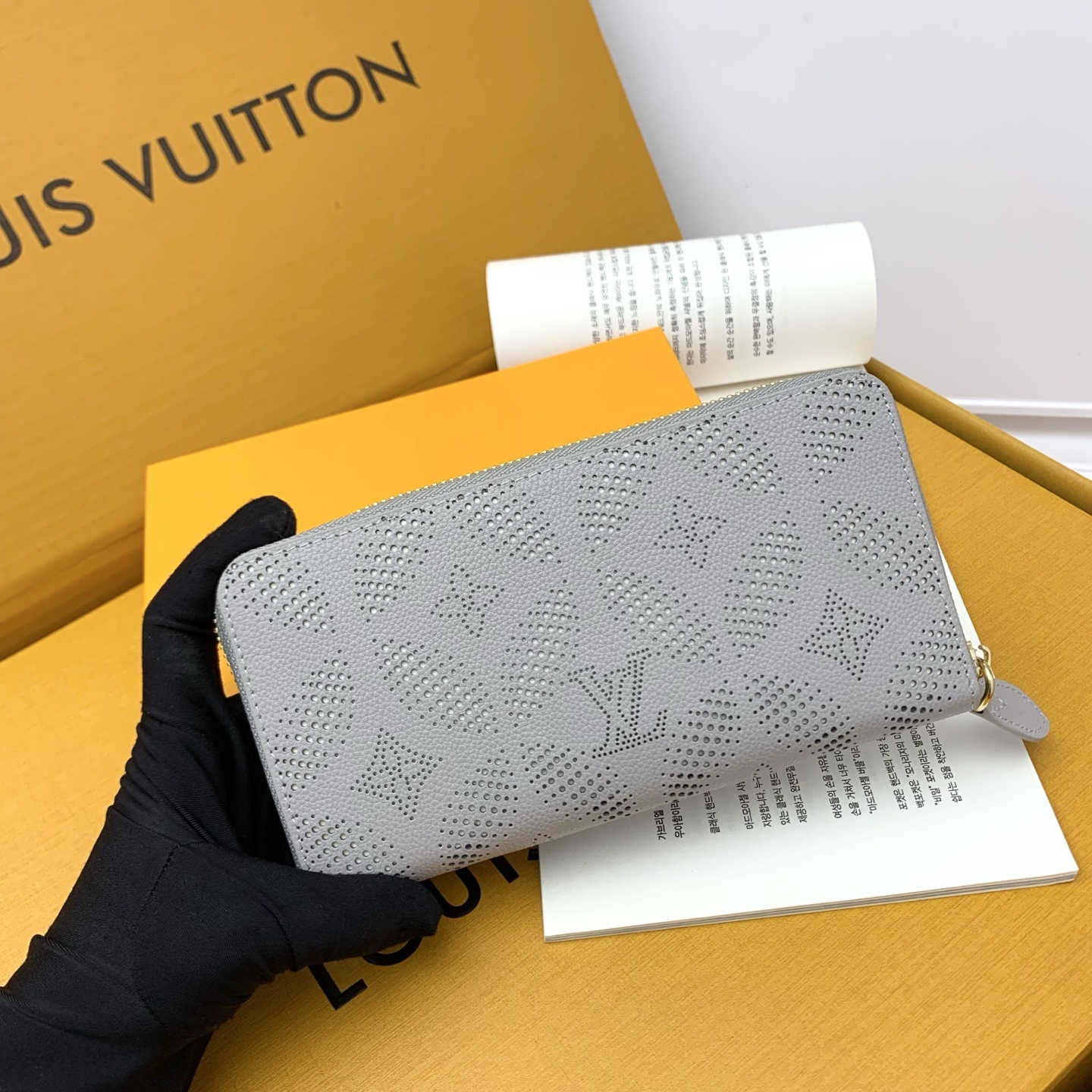 ルイ・ヴィトン「Louis Vuitton」新作 日本限定 ジッピー･ウォレット