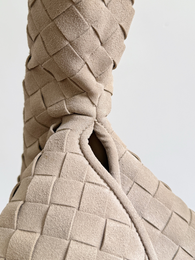 ボッテガ・ヴェネタ「Bottega Veneta」Sloane バッグ