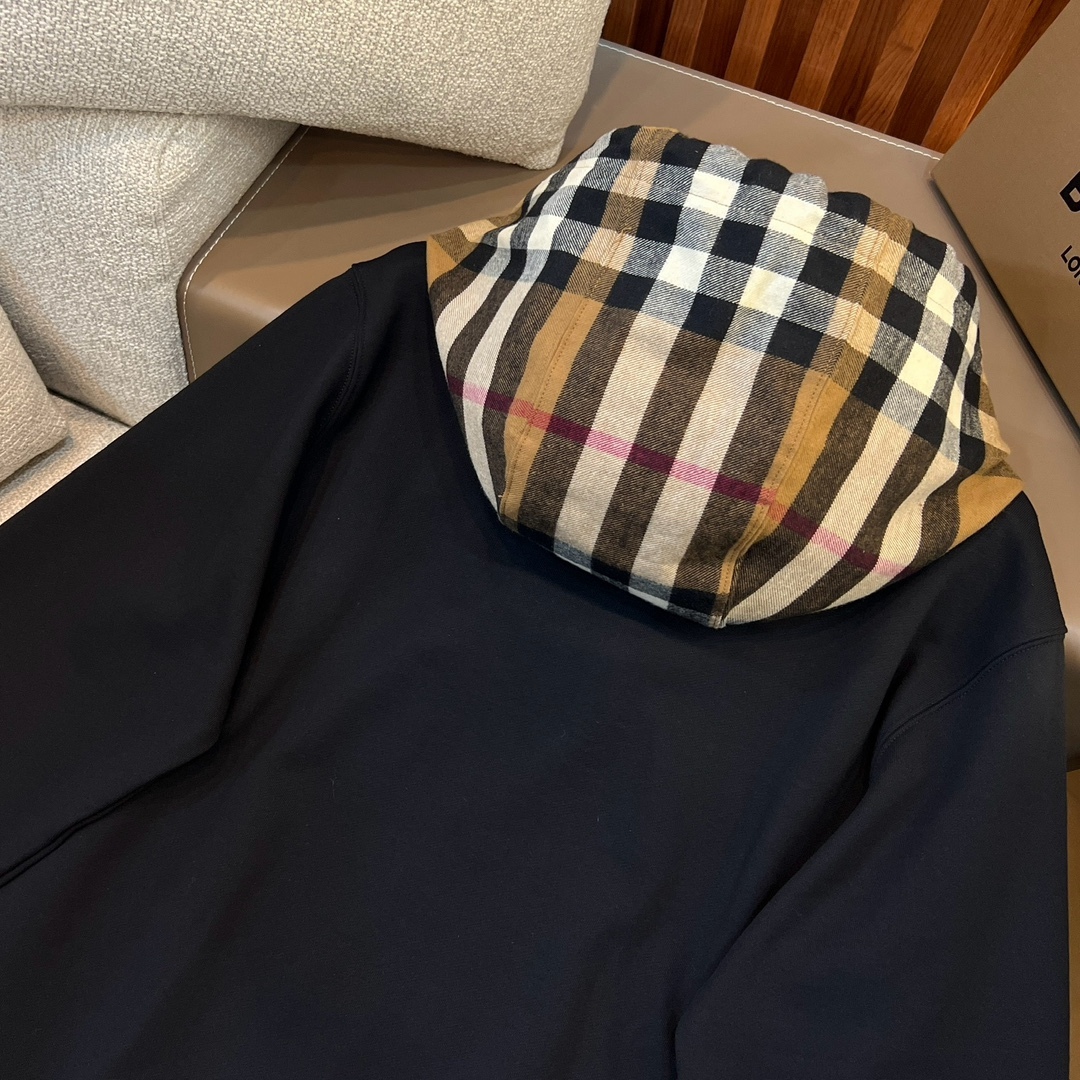 バーバリー［Burberry］Logo-Embroidered綿トレーナー