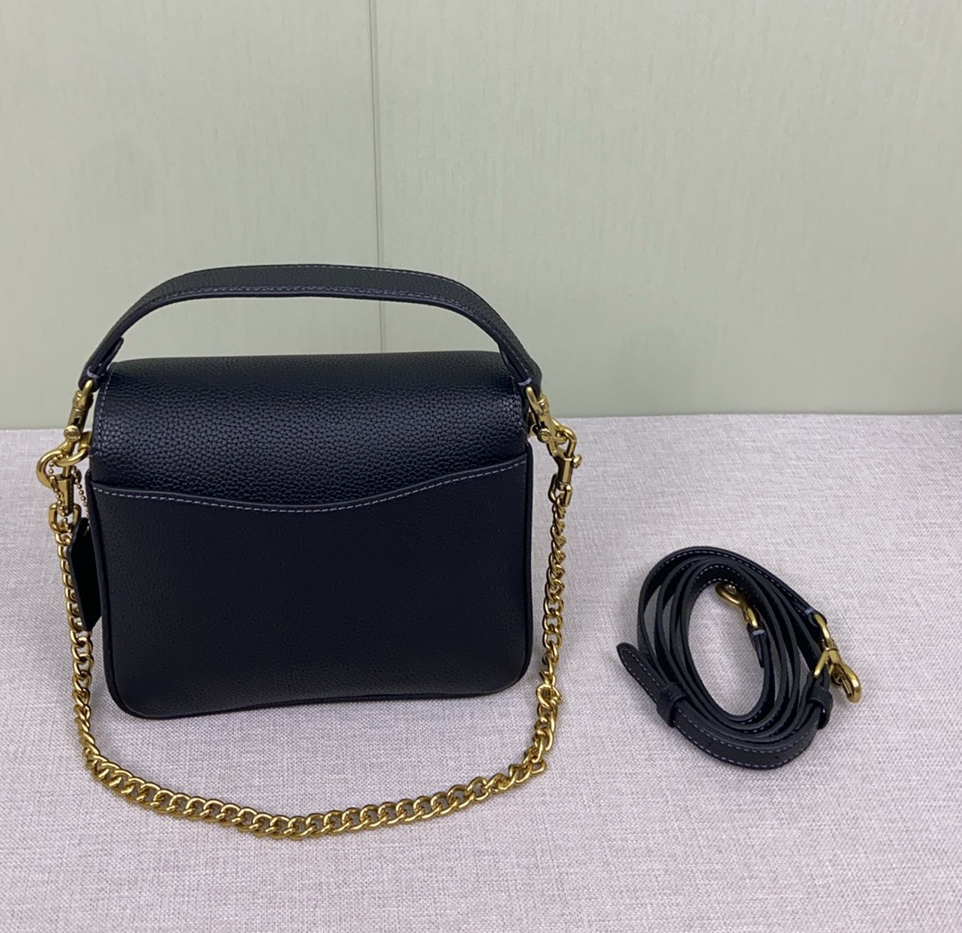 コーチ「Coach」19 レザーショルダーバッグ