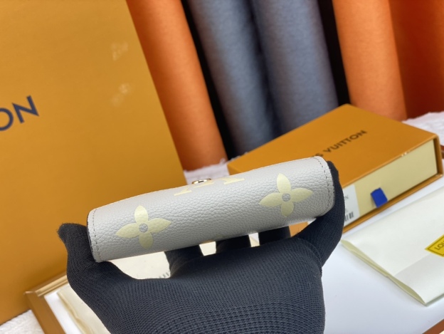 ルイ・ヴィトン ポルトフォイユ･ヴィクトリーヌ ウォレット