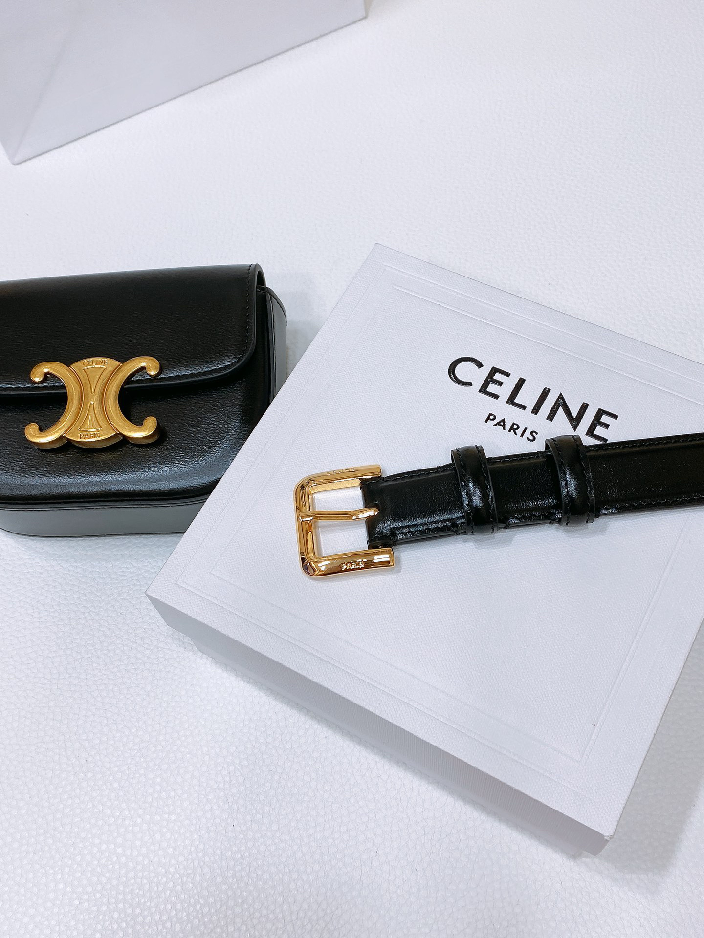 セリーヌ「Celine」TRIOMPHE ミニ ウエストバッグ