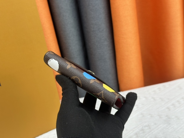 ルイ・ヴィトン ポルトフォイユ･ヴィクトリーヌ ウォレット