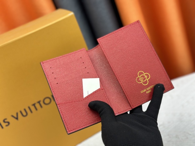 ルイ・ヴィトン パスポートカバー クーヴェルテュール･パスポール