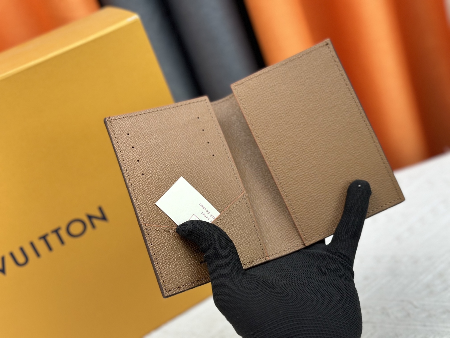 ルイ・ヴィトン パスポートカバー クーヴェルテュール･パスポール
