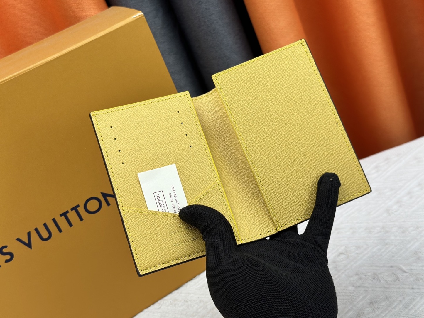 ルイ・ヴィトン パスポートカバー クーヴェルテュール･パスポール