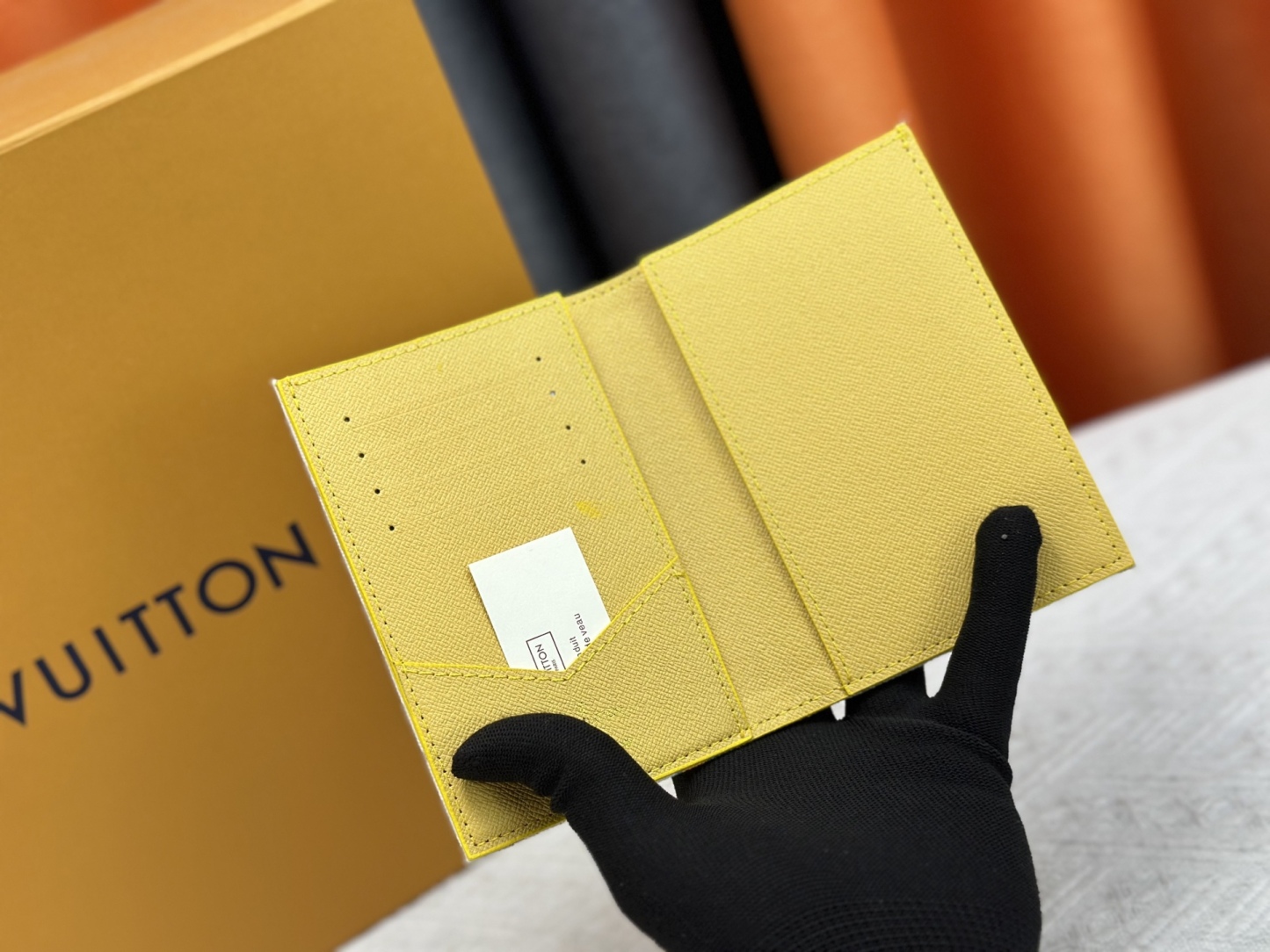 ルイ・ヴィトン パスポートカバー クーヴェルテュール･パスポール