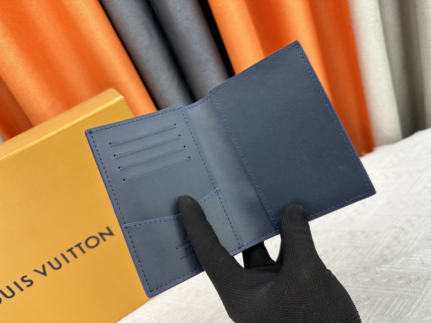 ルイ・ヴィトン パスポートカバー クーヴェルテュール･パスポール