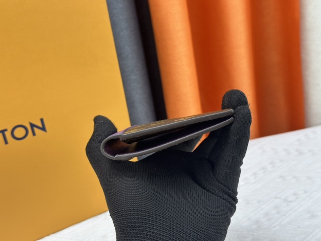 ルイ・ヴィトン パスポートカバー クーヴェルテュール･パスポール