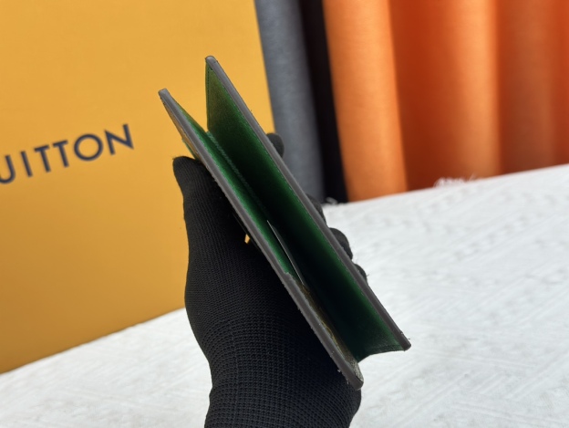 ルイ・ヴィトン パスポートカバー クーヴェルテュール･パスポール