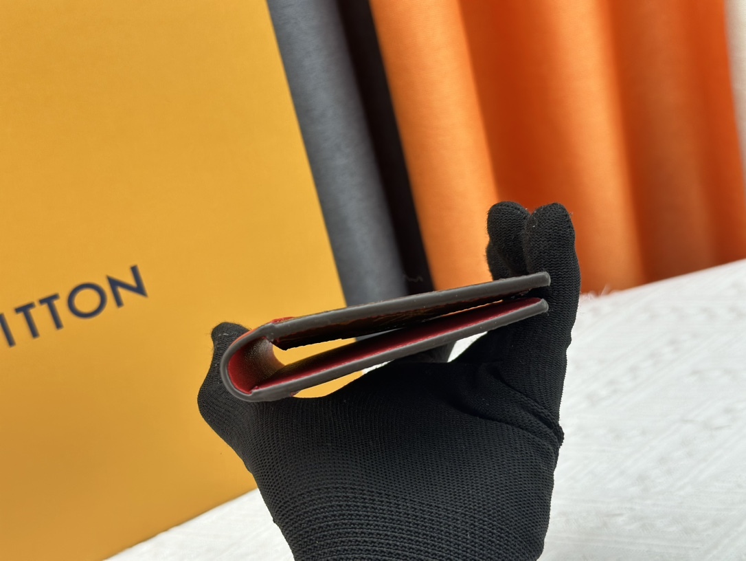 ルイ・ヴィトン パスポートカバー クーヴェルテュール･パスポール